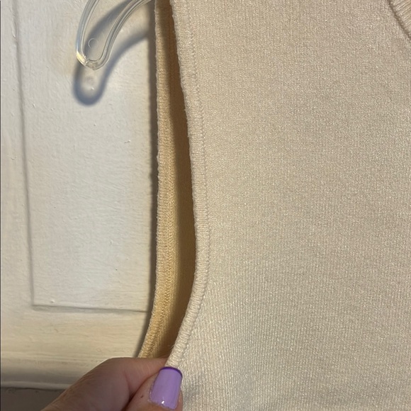 Marled Cream Sleeveless Women's Top - Picture 3 of 10